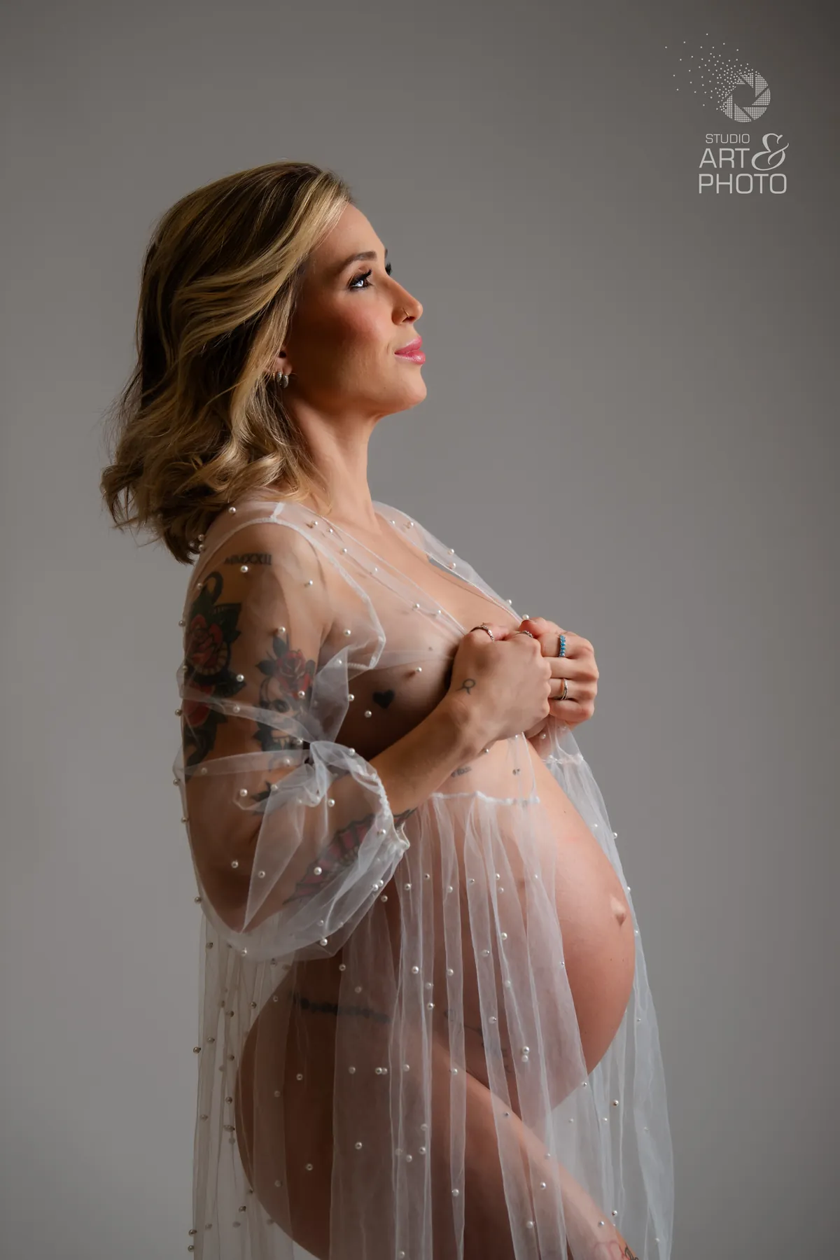Maternity photography by Studio Art & Photo