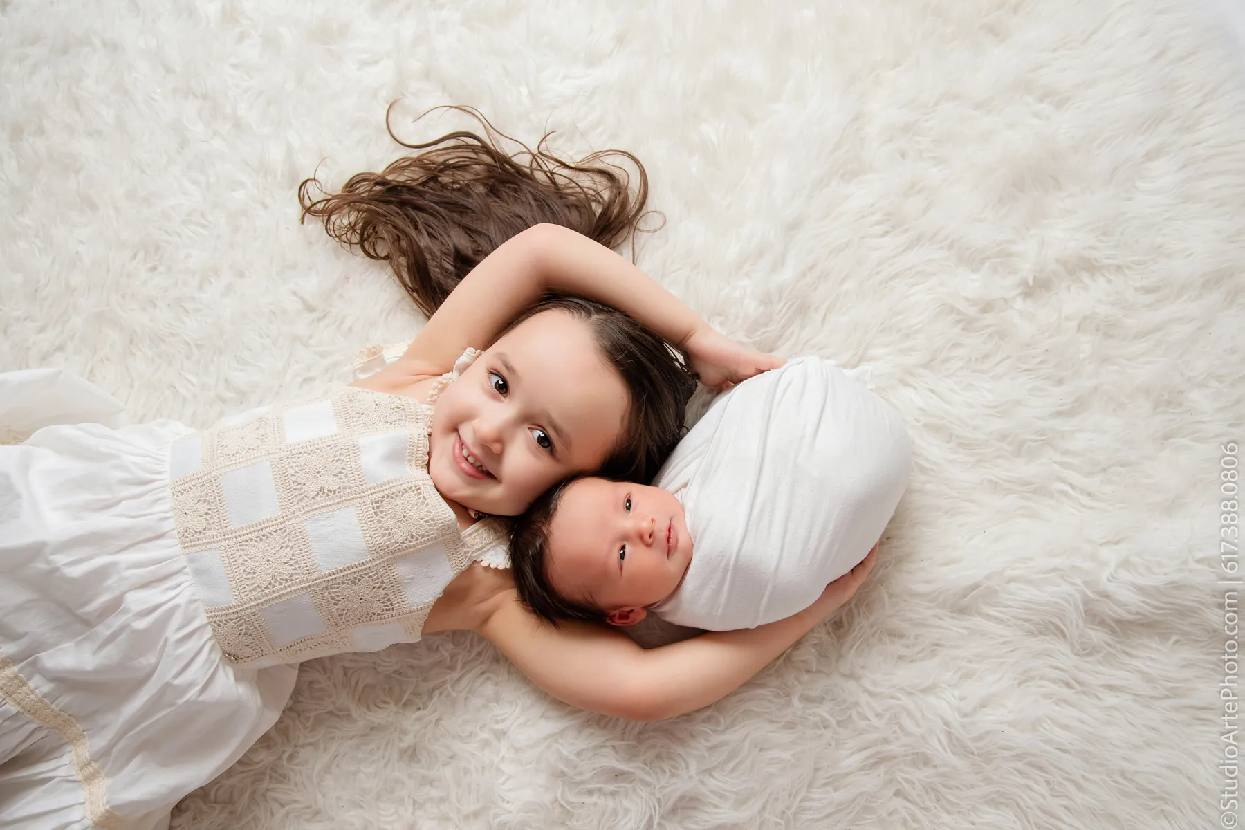 Newborn photography by Studio Art & Photo